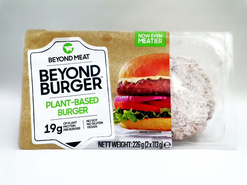 to-vazaki-pantopoleio-kavala-citypedia-mpifteki-beyond-meat