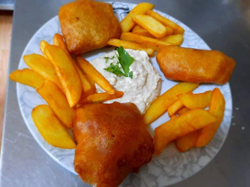 mpineliki-estiatoria-kavala-mpakaliaros-skordalia