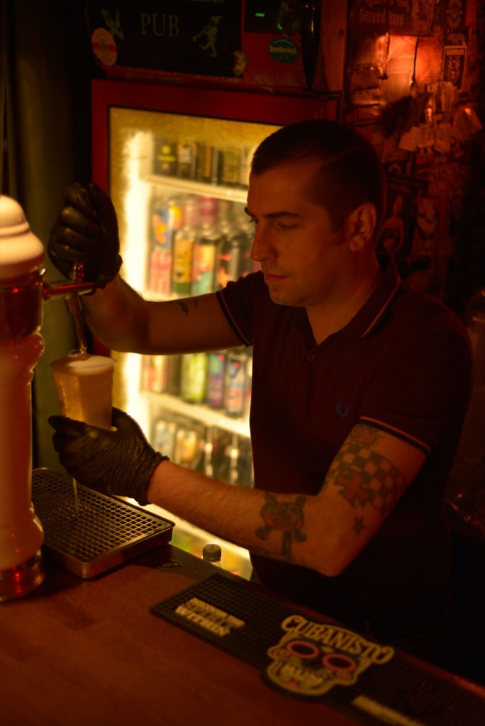 brickwall-pub-kavala-draft-beer