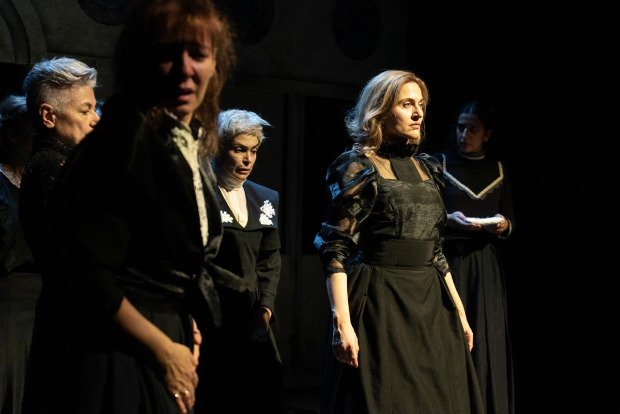 i-agapi-argise-mia-mera-theatro-kavala-citypedia-003