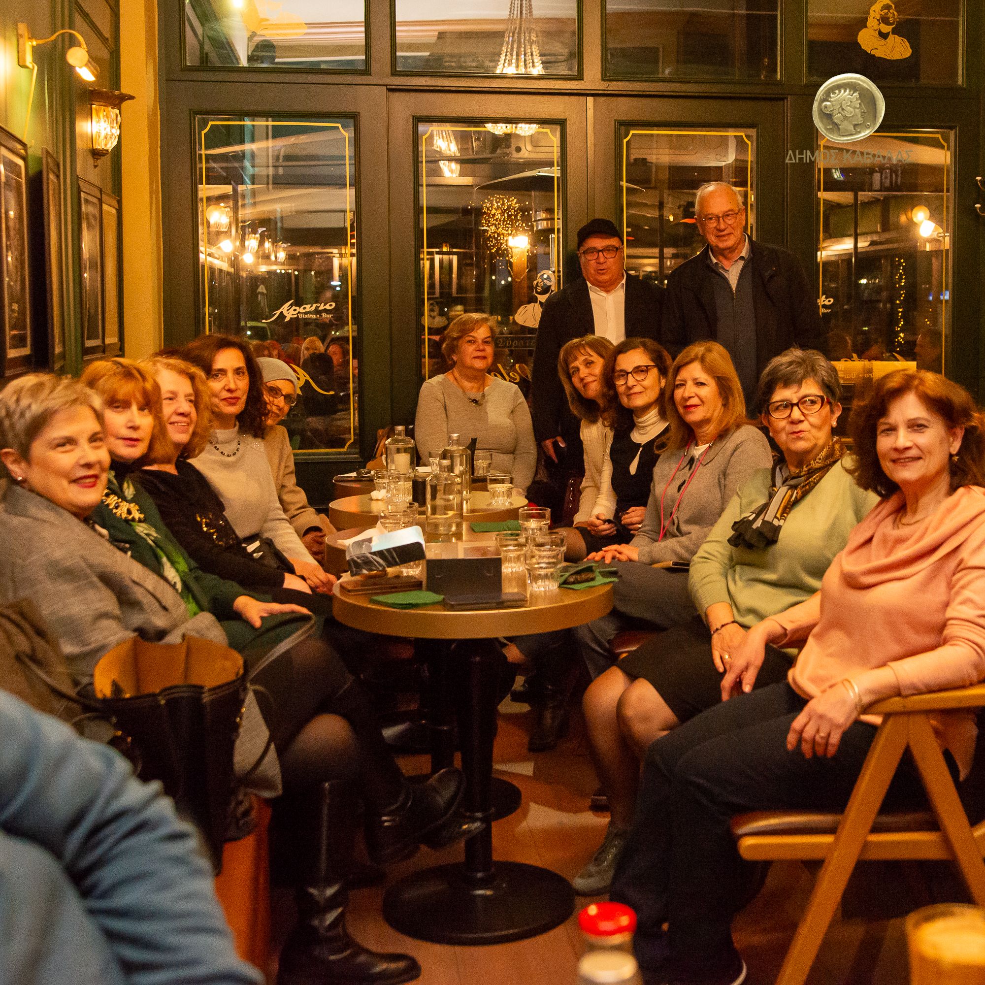 aparto-bistro-cafe-mytilinos-ekthesi-fotografias-kavala-citypedia-004