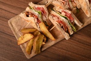 francos-cafe-bar-club-sandwich-kavala-citypedia