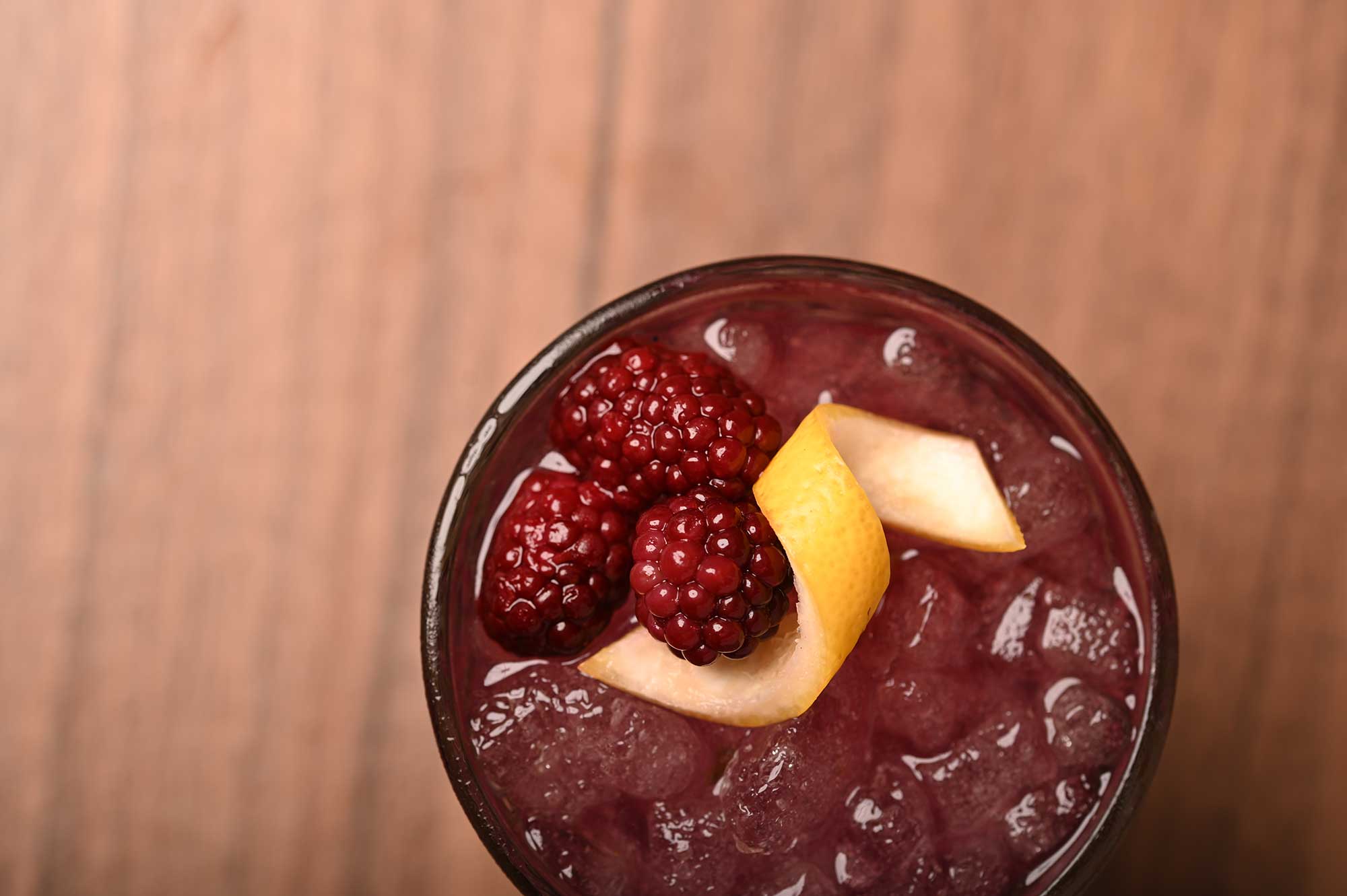 francos-cafe-bar-cocktail-2-kavala-citypedia