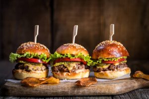 mini-burgers-marine-finger-food-night-kavala-citypedia