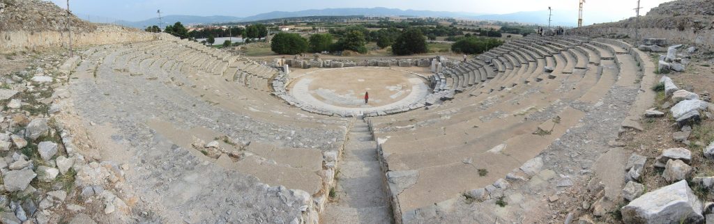 Αρχαιολογικός Χώρος Φιλίππων - το Αρχαίο Θέατρο Φιλίππων