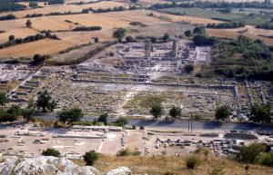 Αρχαιολογικός Χώρος Φιλίππων - η ρωμαϊκή αγορά και οι βασιλικές από την ακρόπολη