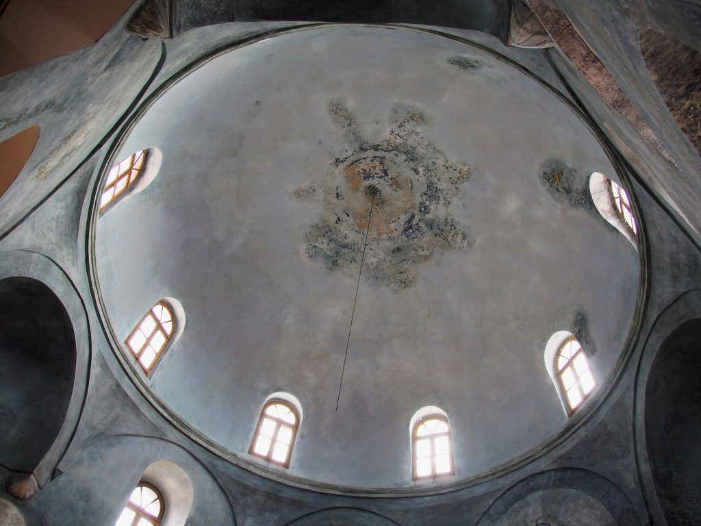 Παλιά Μουσική - ο τρούλος από μέσα