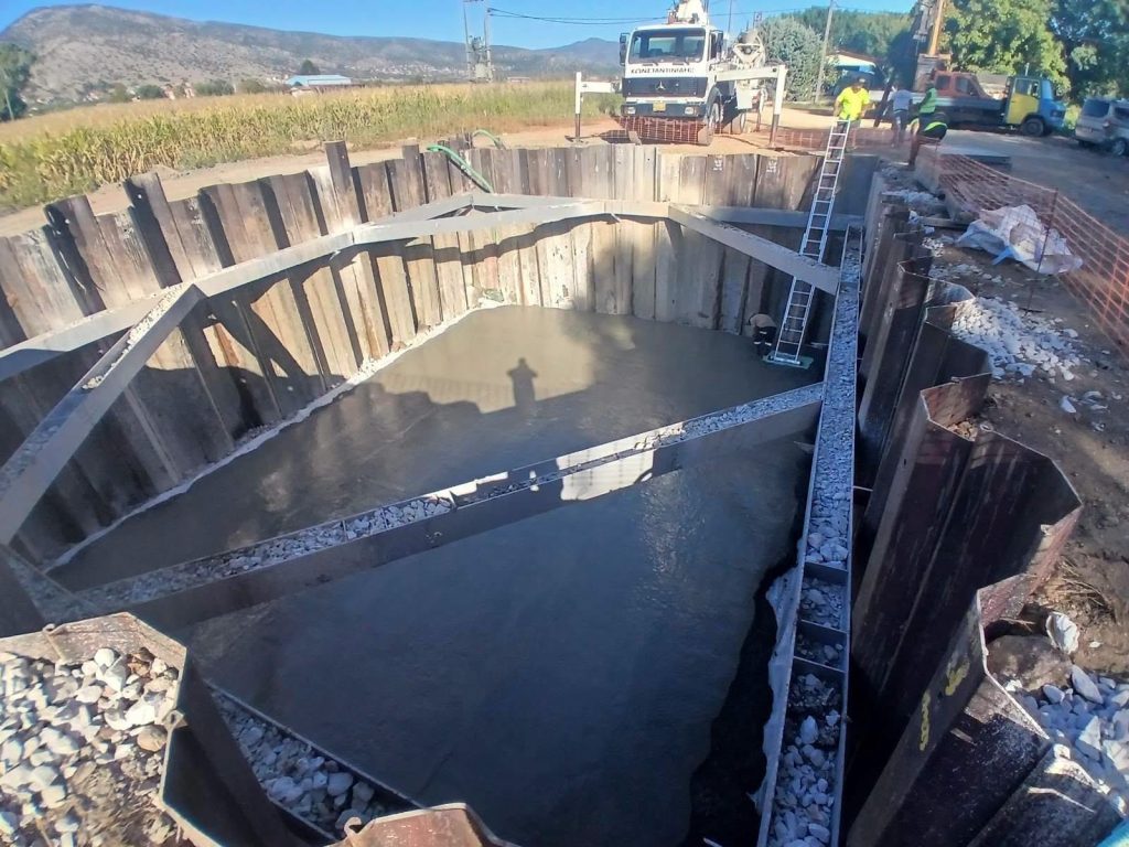 Ύδρευση Δ.Ε. Φιλίππων Καβάλα - σκάμμα θεμελίωσης με μεταλλικές πασσαλοσανίδες